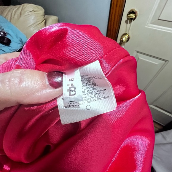 Tahari Red Twist Neck Sheath Dress Sleeveless Career Cocktail Size 12 - Picture 10 of 10